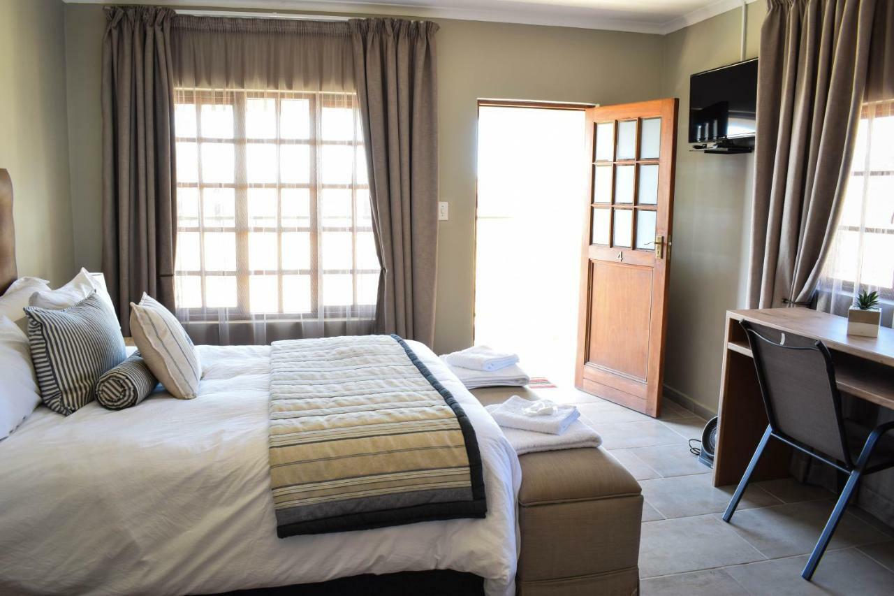 Merino Guest Farm คลาเรนส์ ภายนอก รูปภาพ